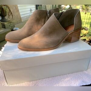 1. State brown boots